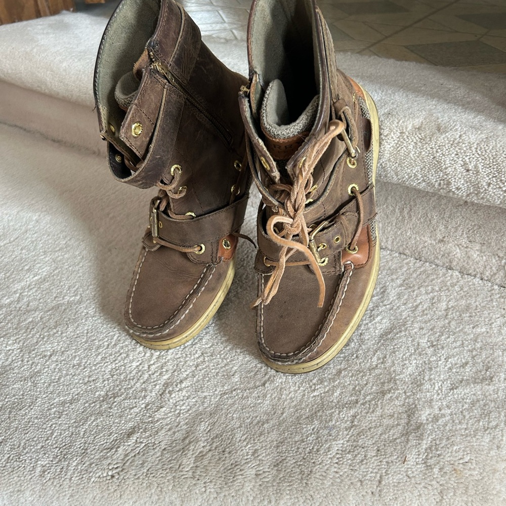 Sperry suede, leather sailing boots women’s 8. ⛵️